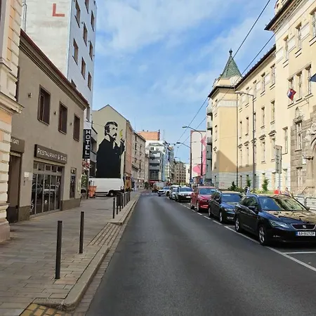 Historic Apartments Bratislava Old Town ברטיסלאבה