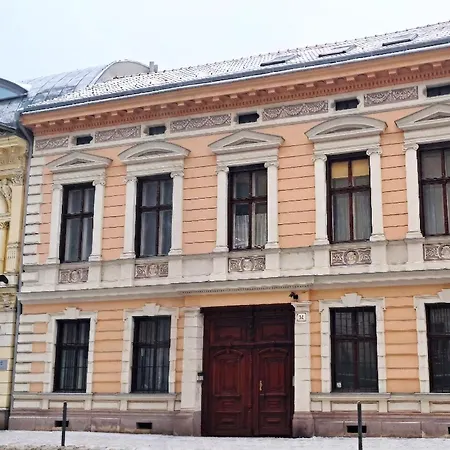 Historic Apartments Bratislava Old Town דירה