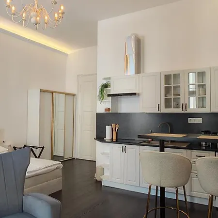 דירה Historic Apartments Bratislava Old Town