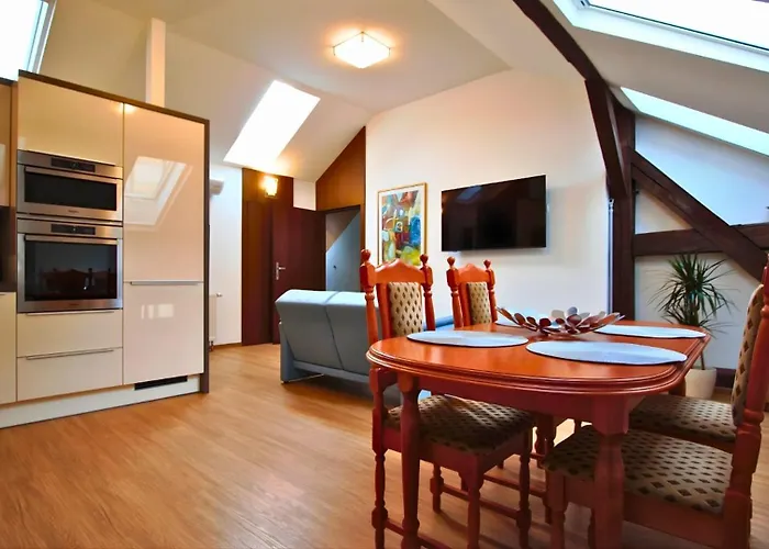 Apartman Historic Attic Old Town